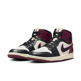 WMNS Nike Air Jordan 1 MID SE