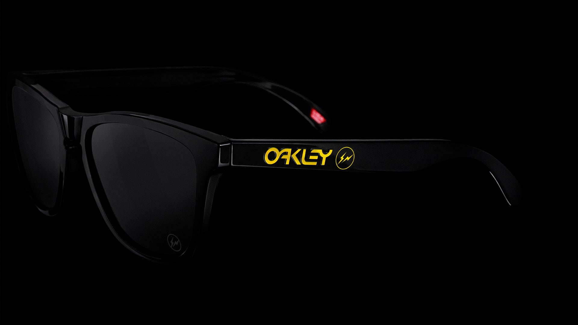 Oakley Frogskins x Fragment – SoleFly