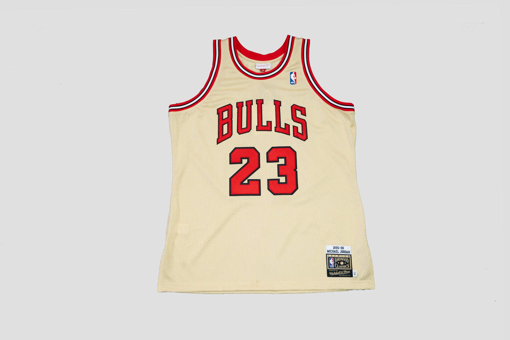 Chicago Bulls Authentic Mitchell & Ness Michael Jordan 1995-96 Jersey –  Official Chicago Bulls Store