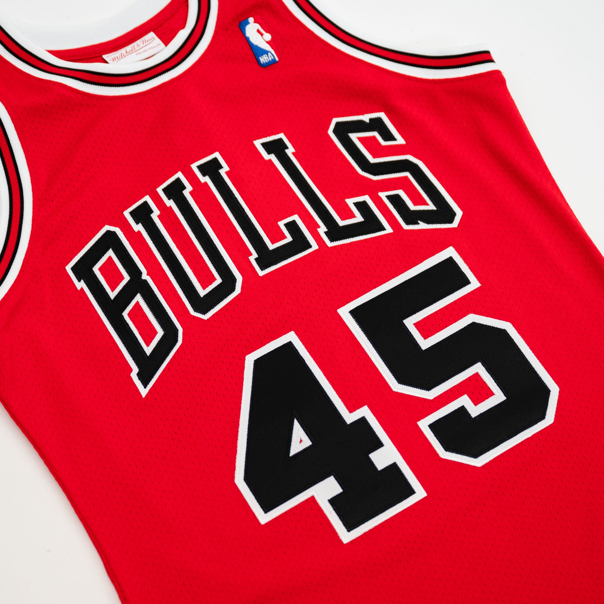 Mitchell & Ness Mens Chicago Bulls Hebru Jersey 'Red' 2XL